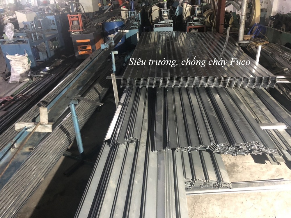 Cửa cuốn siêu trường sơn tĩnh điện dầy 1.2ly, cửa cuốn nhà xưởng