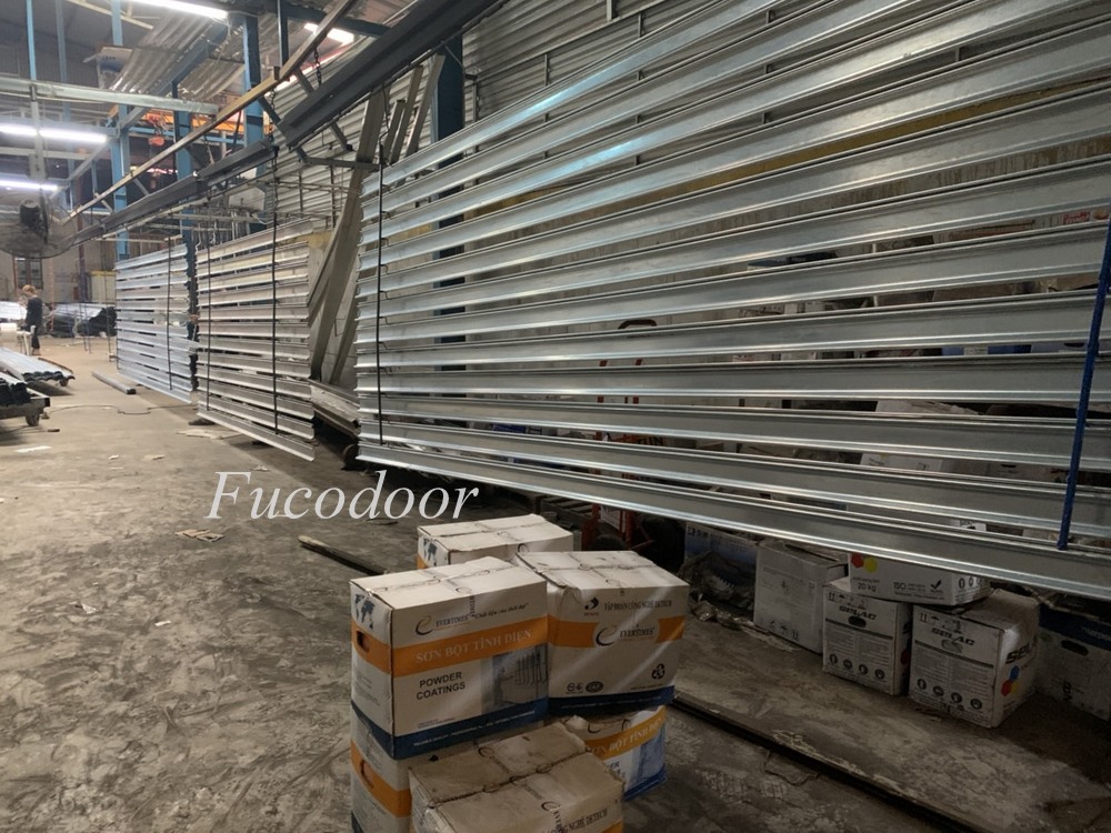 Cửa cuốn siêu trường là gì