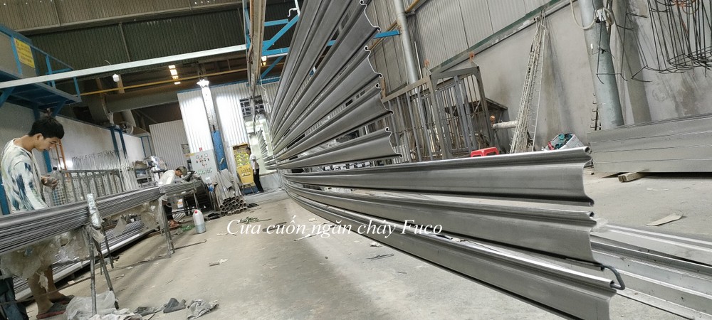 Cửa cuốn khổ lớn