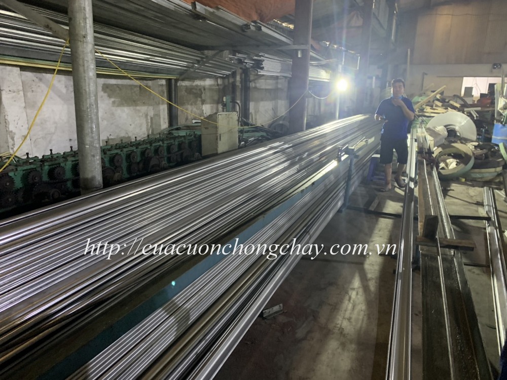 Cửa cuốn siêu trường giải pháp cho cửa kích thước lớn