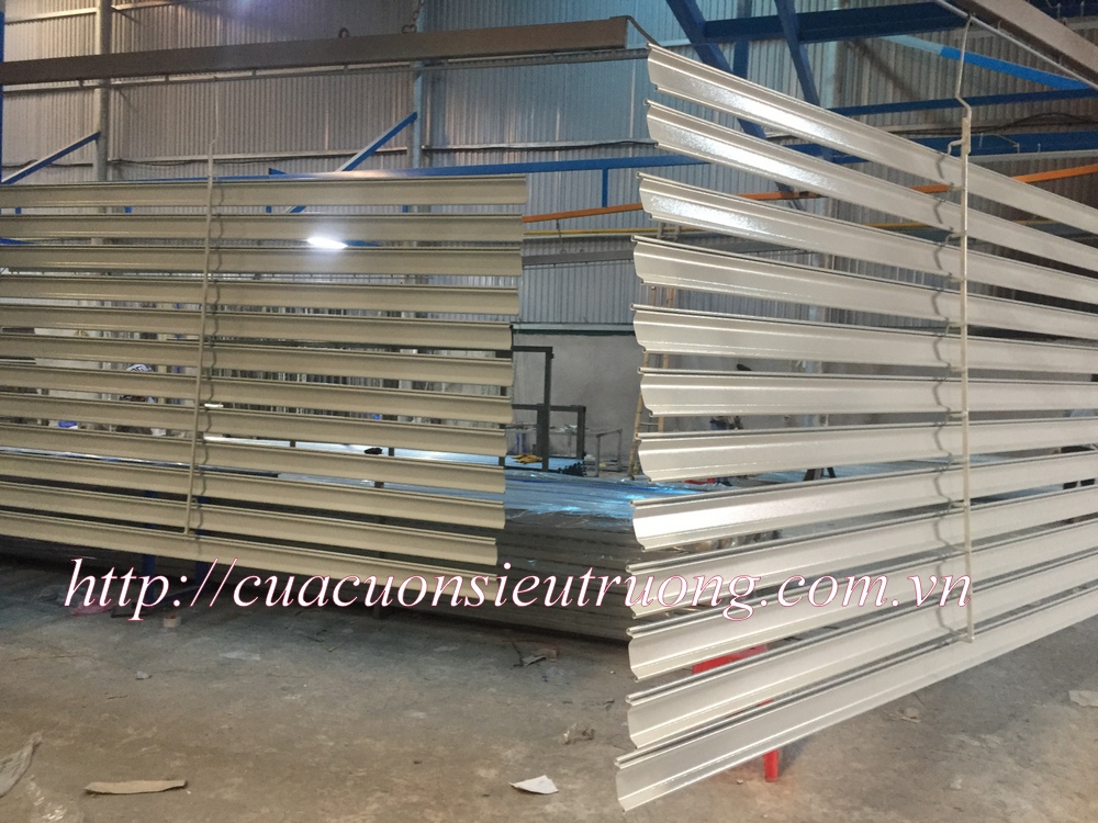 Cửa cuốn siêu trường là gì
