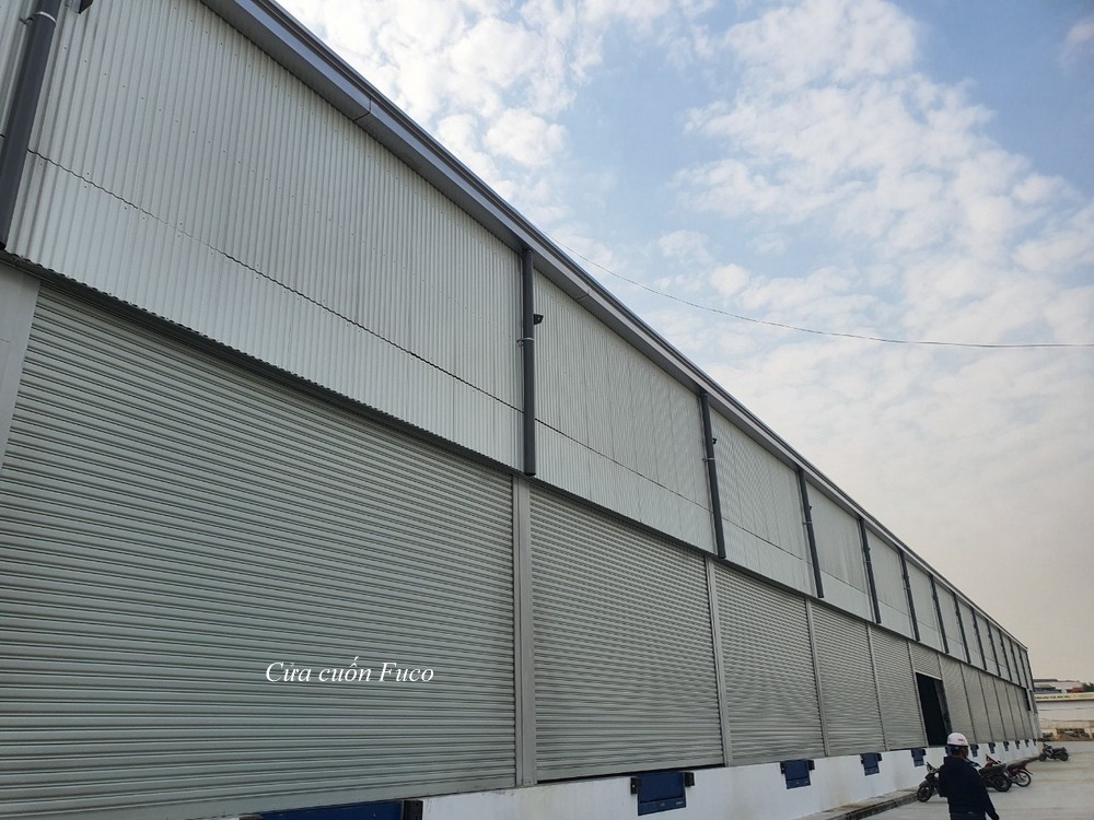 cửa cuốn siêu trường sơn tĩnh điện