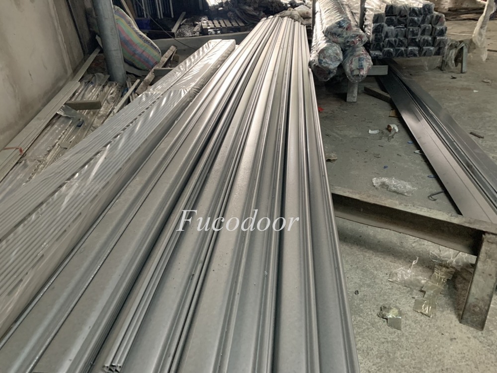 Cửa cuốn siêu trường nhà xưởng ST100