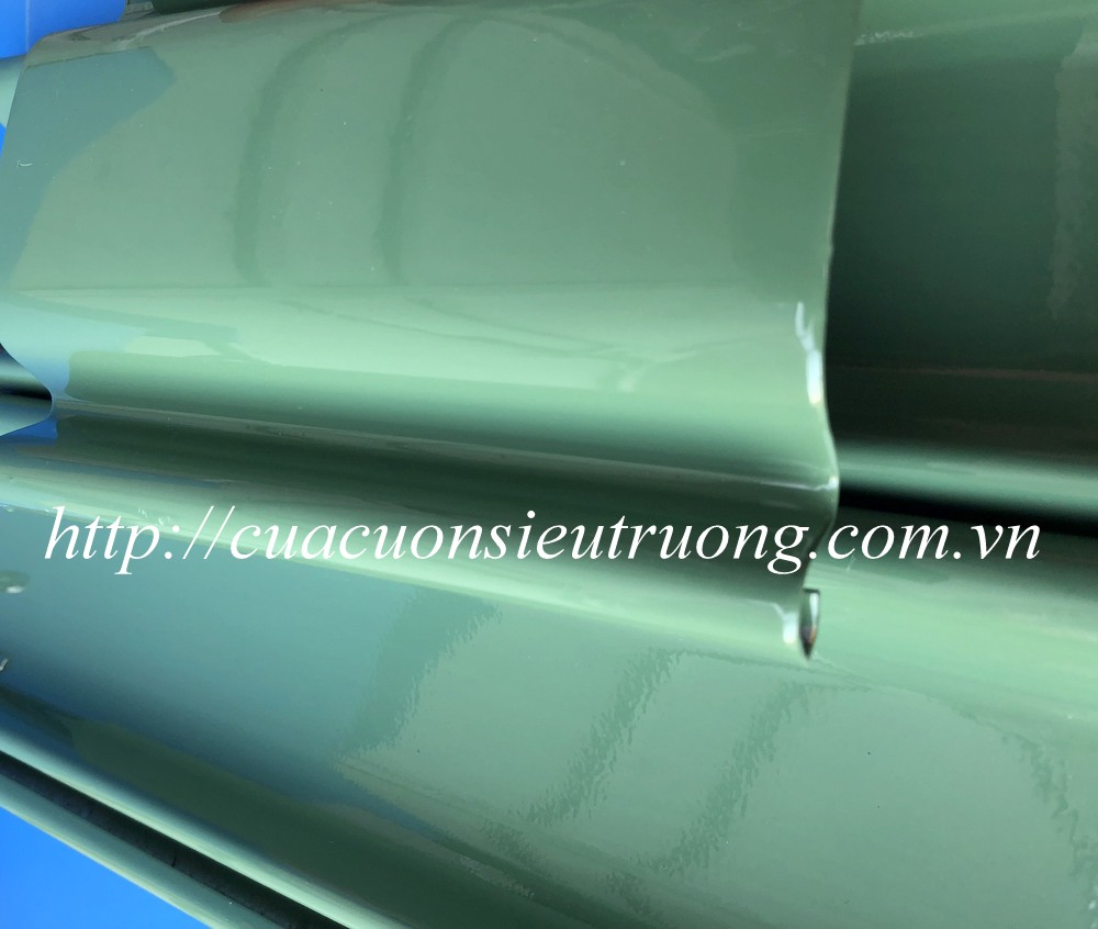 Cửa cuốn siêu trường ST100