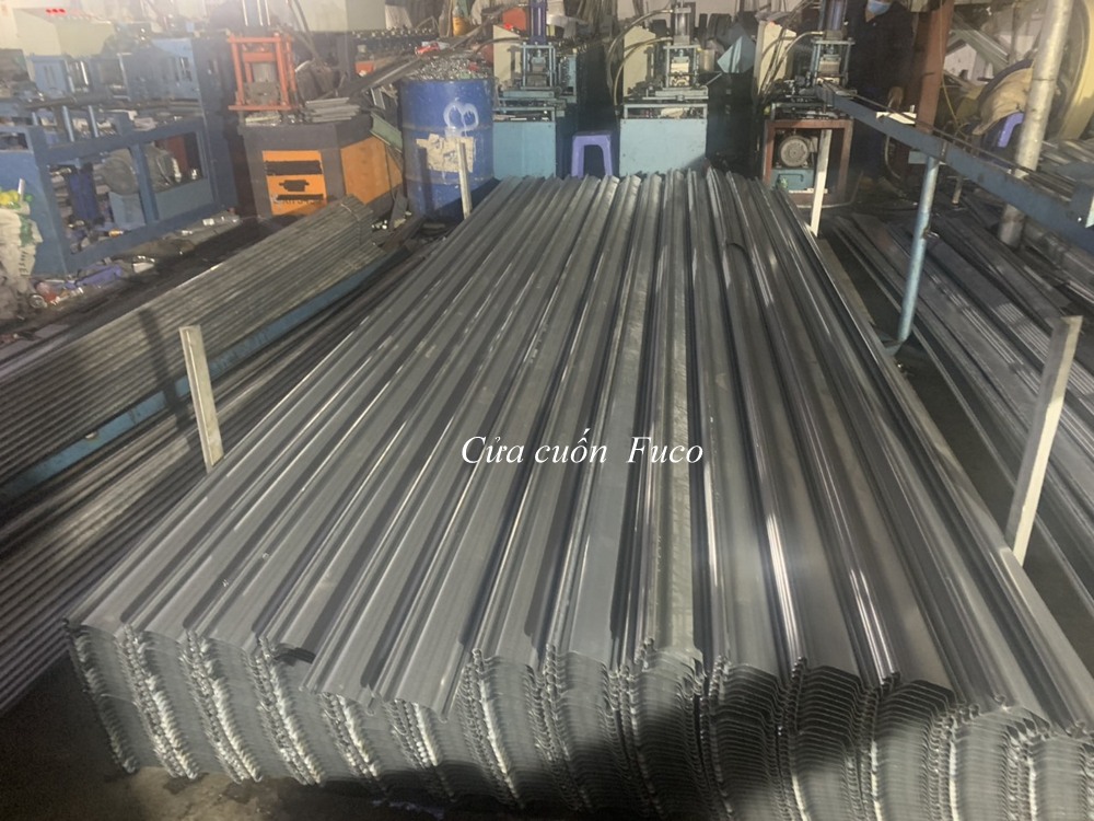 Giá cửa cuốn siêu trường sơn tĩnh điện