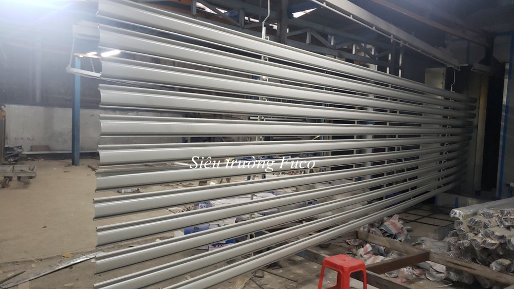 Giá cửa cuốn siêu trường sơn tĩnh điện