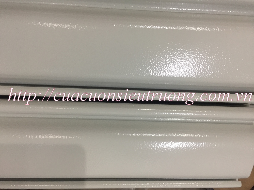 Cửa cuốn siêu trường sơn tĩnh điện dầy 1ly, giá cửa cuốn 