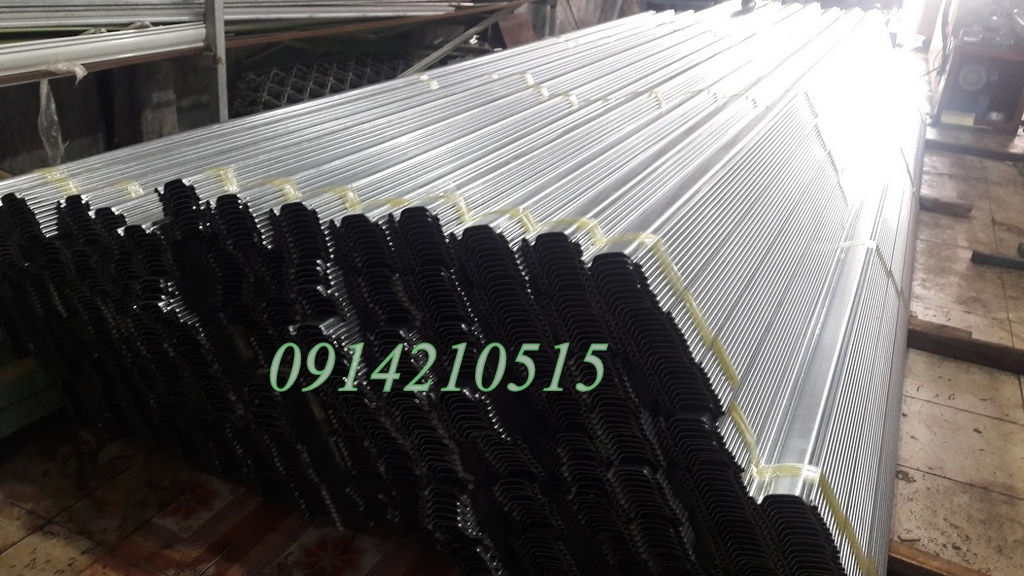 cửa cuốn thép nhà xưởng