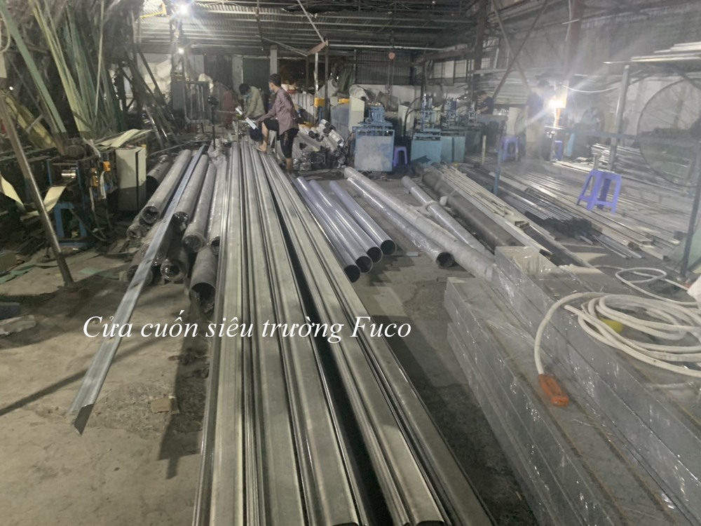 cửa nhà xưởng st100