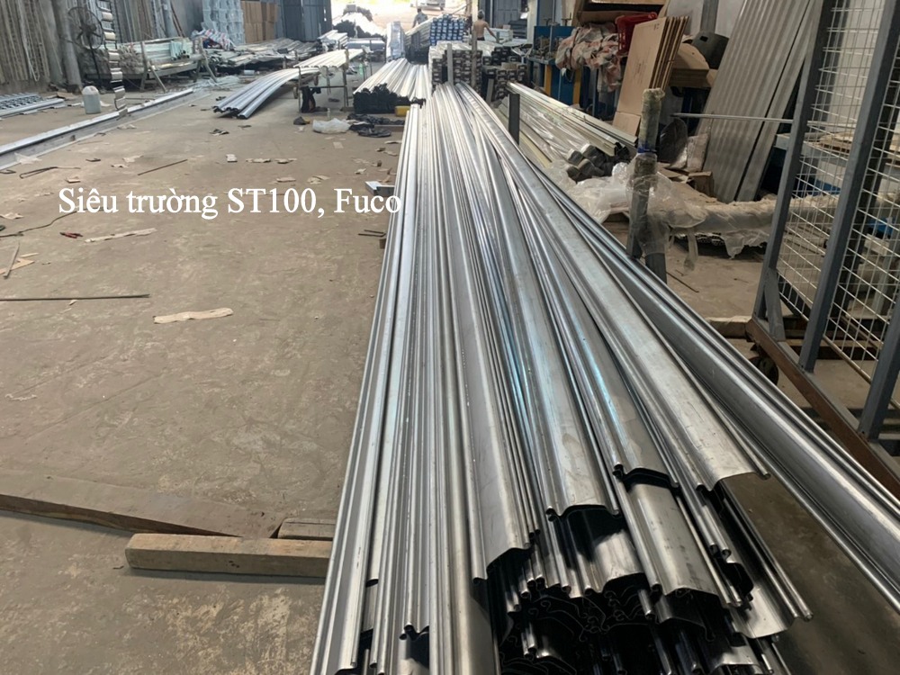 Cửa cuốn siêu trường ST100