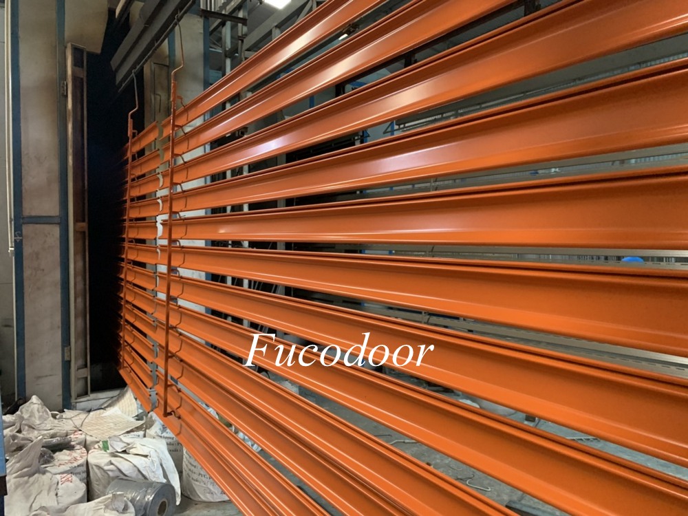 Mua lá cửa cuốn ở đâu