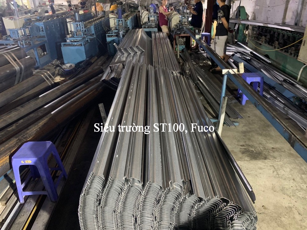 Cửa cuốn siêu trường ST100