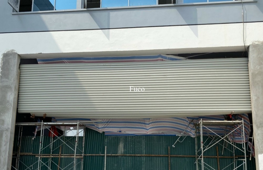 Cửa cuốn siêu trường, Cửa cuốn siêu trường ST100