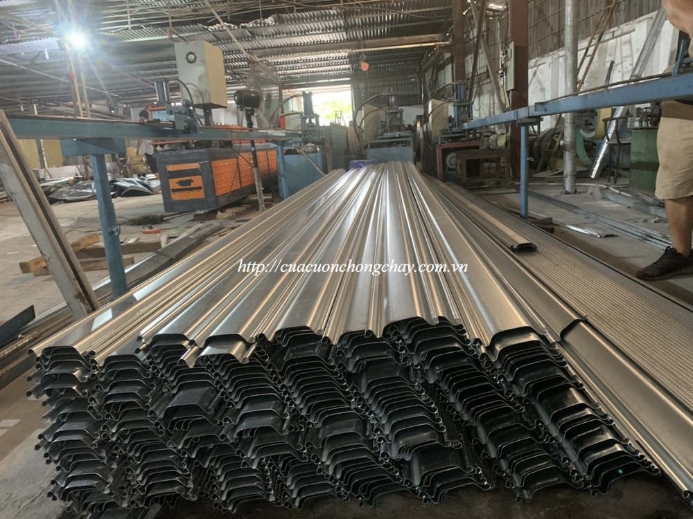 cửa cuốn siêu trường fuco