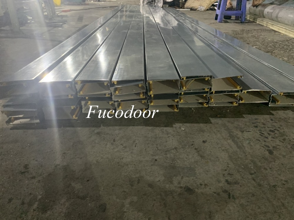 Đáp ứng thân cửa kích thước lớn đến siêu lớn