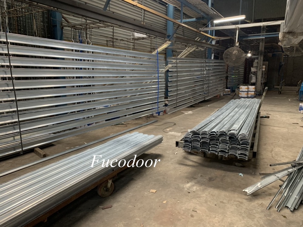 Đáp ứng thân cửa kích thước lớn đến siêu lớn