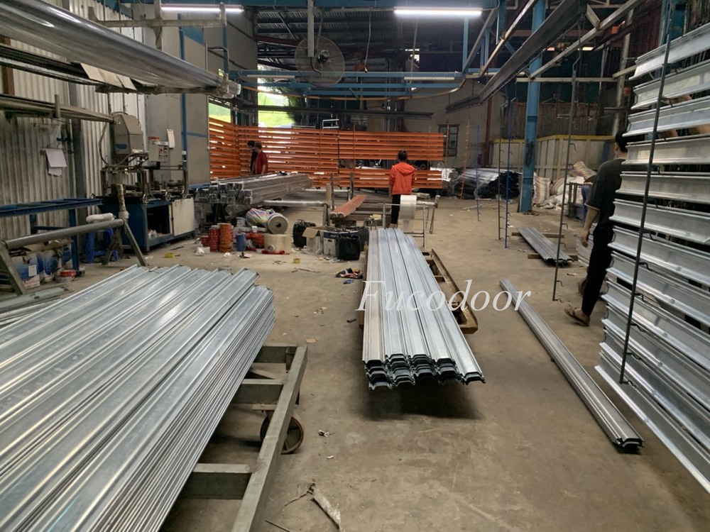 Báo giá thi công lắp đặt cửa cuốn nhà xưởng công nghiệp