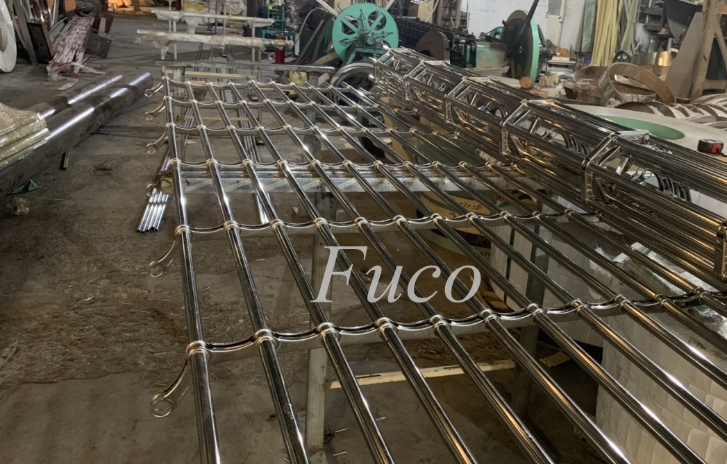 cửa cuốn song ngang inox 304