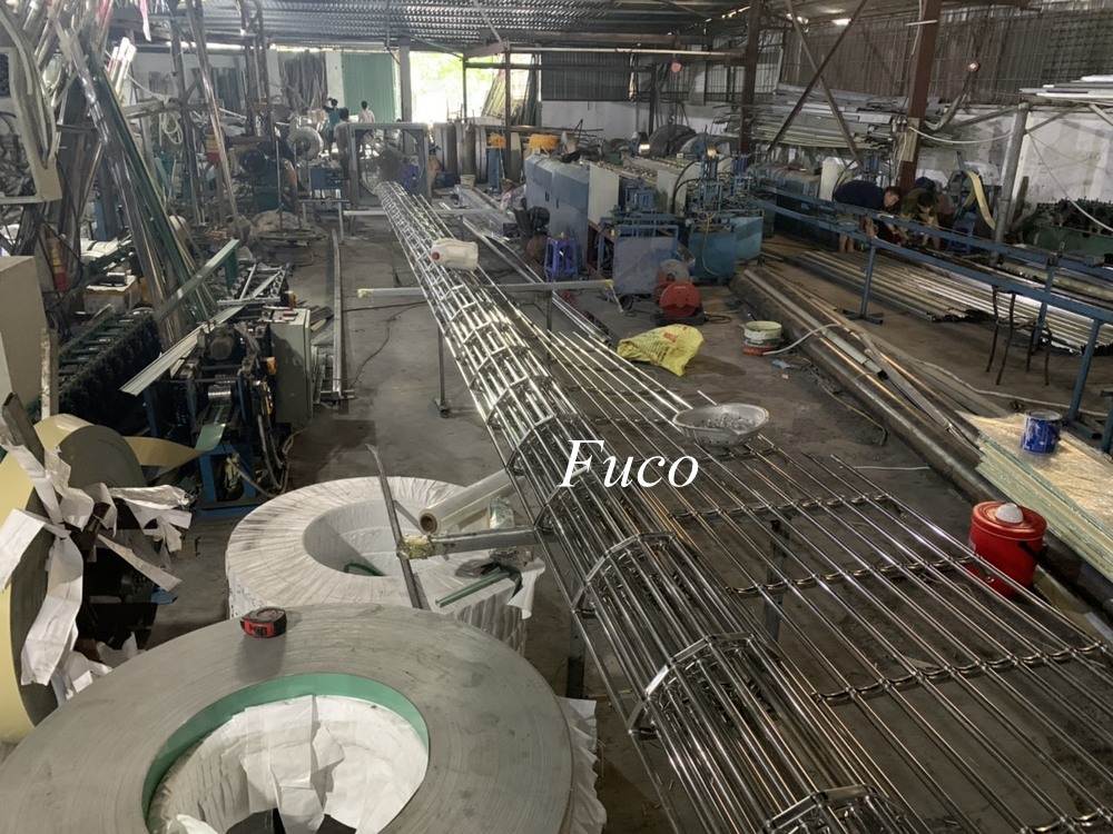 Cửa cuốn song ngang ống inox 304, dài 10m
