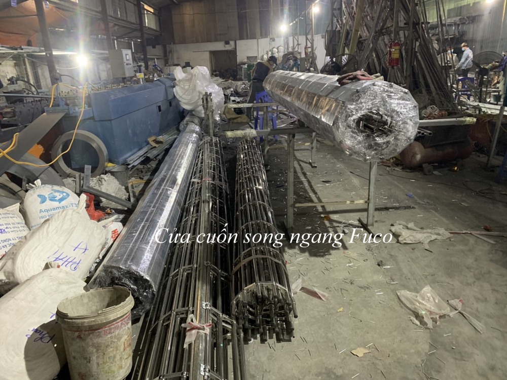 cửa cuốn song ngang  inox 304