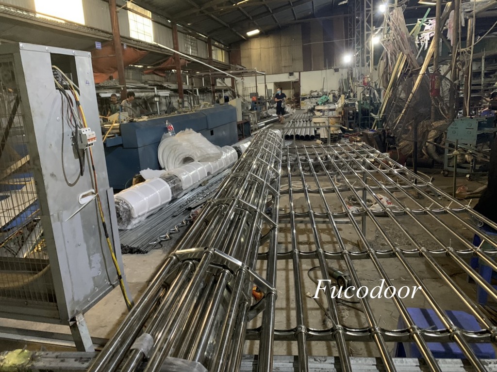 Giá cửa cuốn song ngang inox