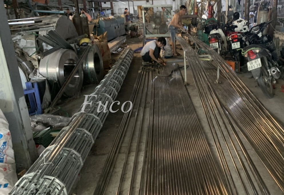 Giá cửa cuốn song ngang inox