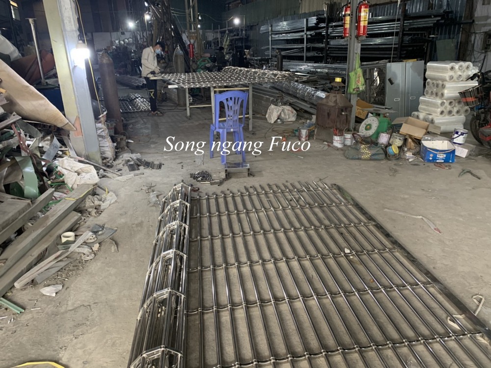 Cửa cuốn song ngang inox