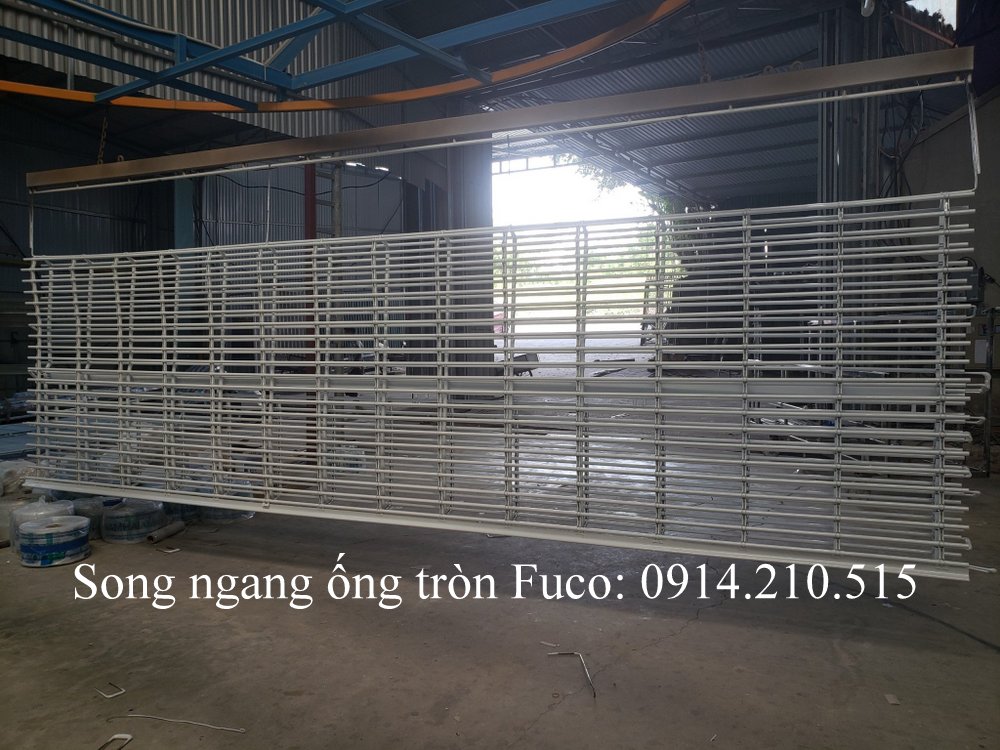 Cửa cuốn Song Ngang sơn tĩnh điện, cửa cuốn ngang, Cửa cuốn Song Ngang siêu thoáng có chất lượng tốt. Liên hệ Fuco để biết chi tiết về cửa cuốn song