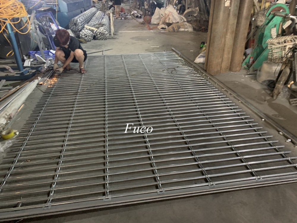 cửa cuốn song ngang sơn tĩnh điện