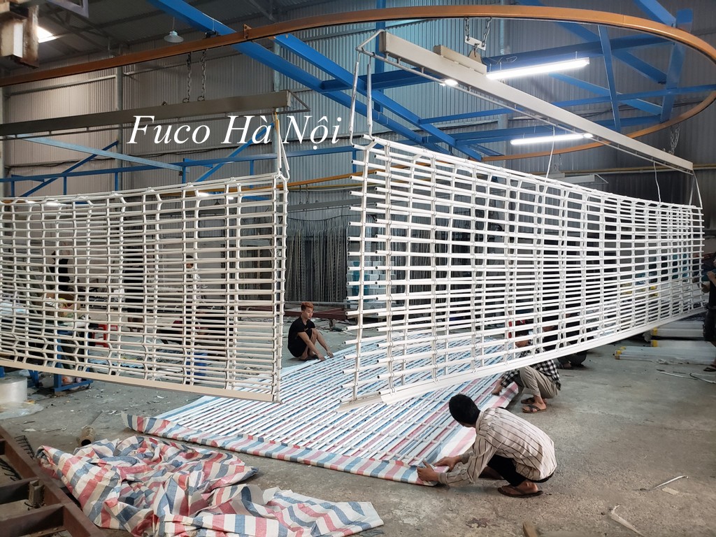 cửa cuốn song ngang sơn tĩnh điện ống 21