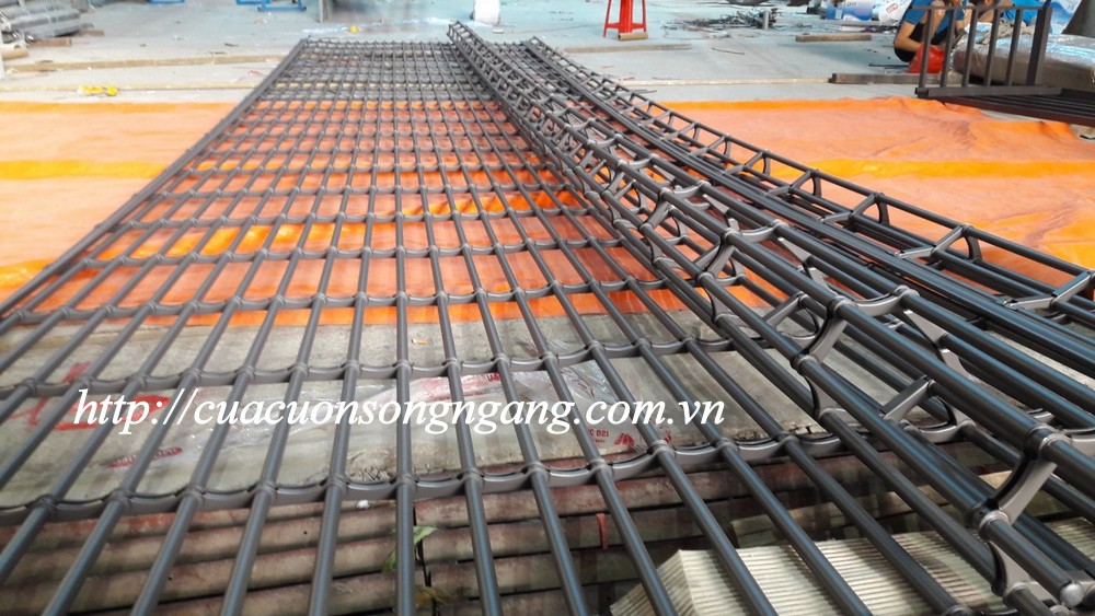 Cửa cuốn Song Ngang sơn tĩnh điện, cửa cuốn ngang