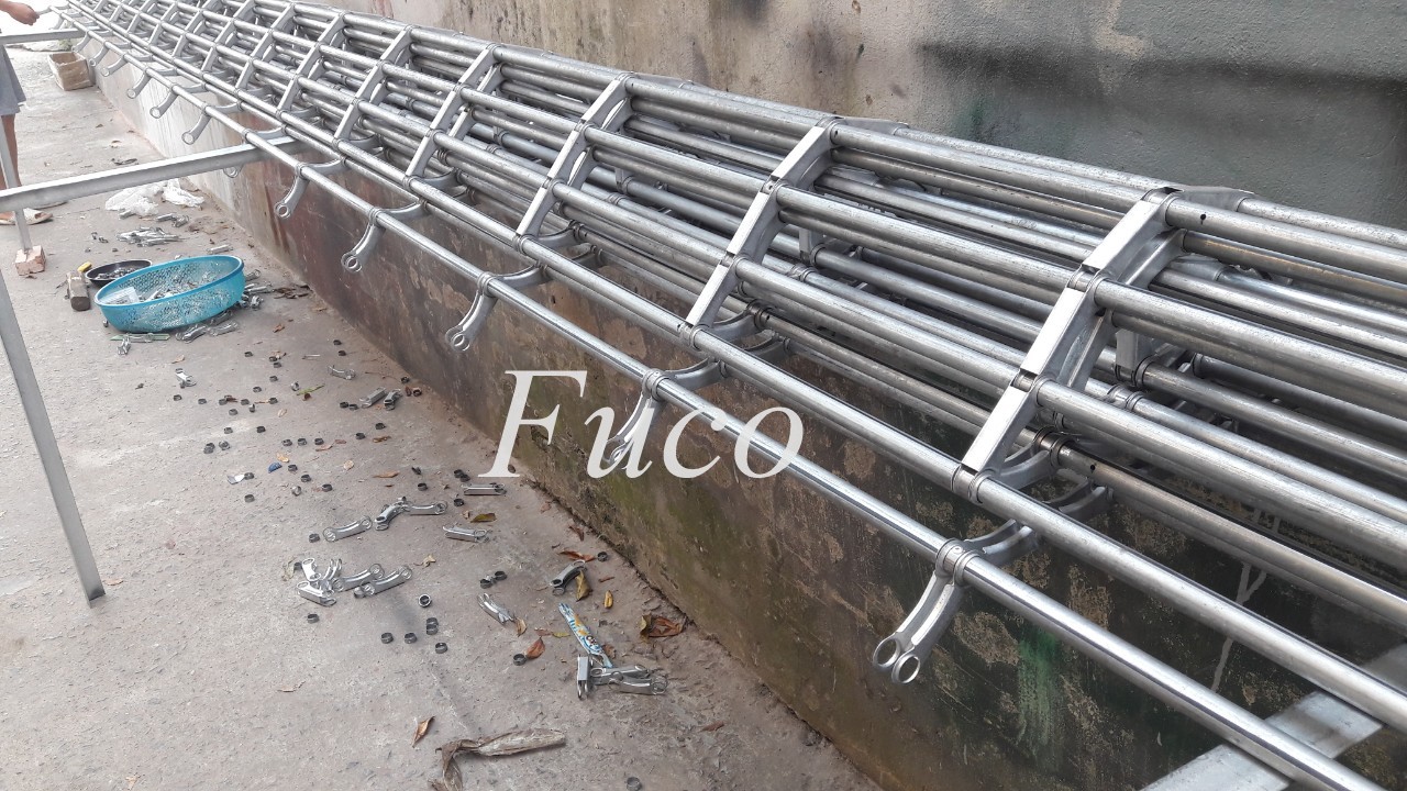 cửa cuốn song ngang  ống phi 19 sơn tĩnh điện