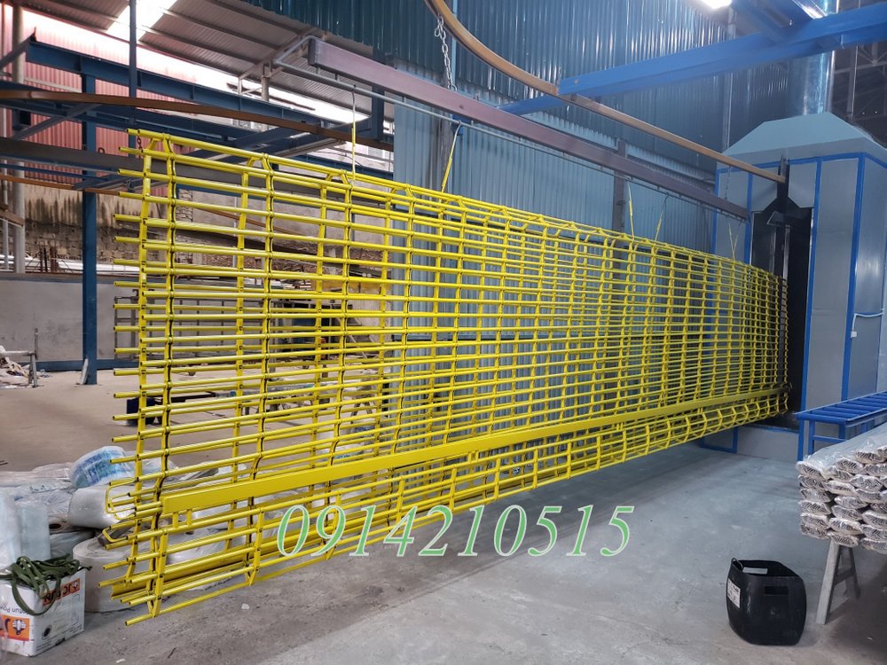 cửa cuốn song ngang sơn tĩnh điện ống tròn phi 19