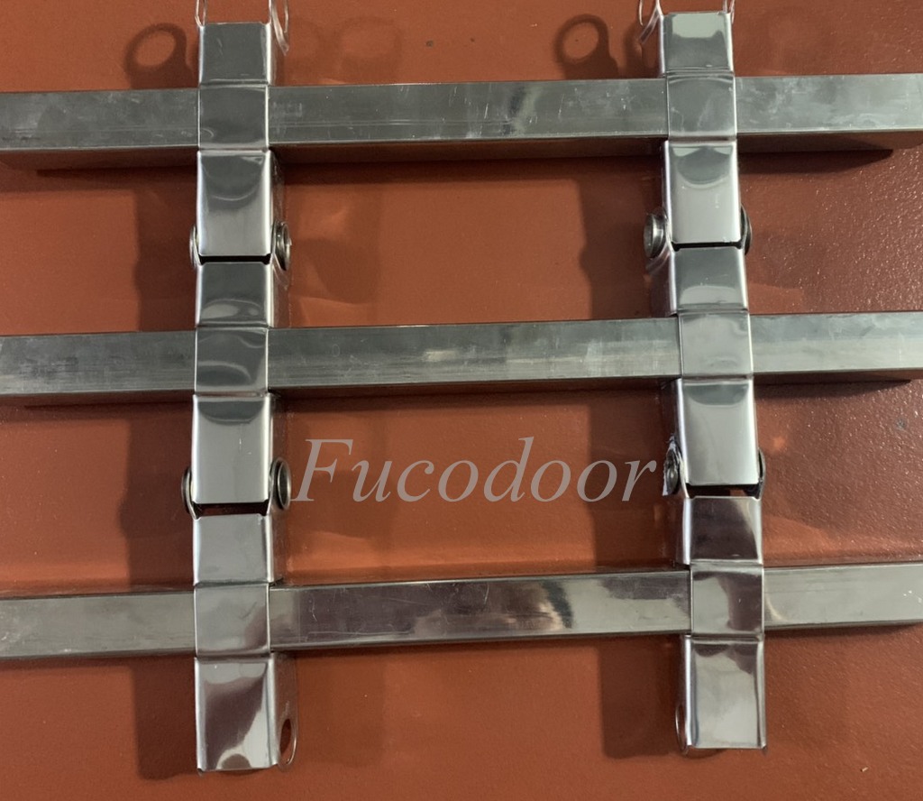 Cửa cuốn song ngang, khớp thoáng inox 201, hộp 20x20