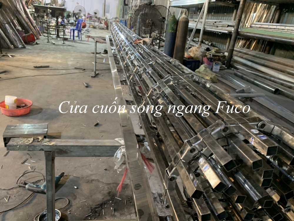 Báo giá cửa cuốn song ngang, Song Ngang nguyên liệu INOX 304, inox 201