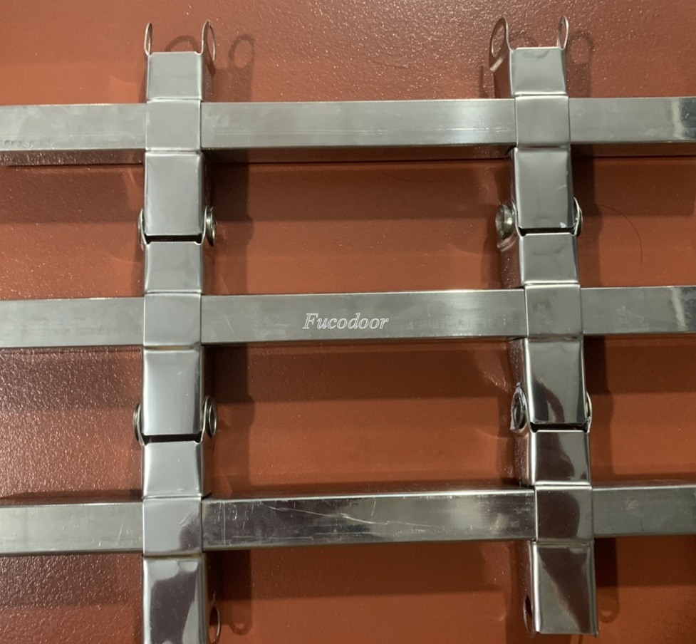 cửa cuốn song ngang vuông