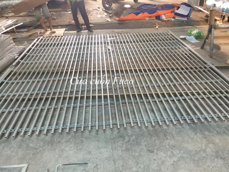 Cửa cuốn song ngang sơn tĩnh điện, cửa cuốn song ngang