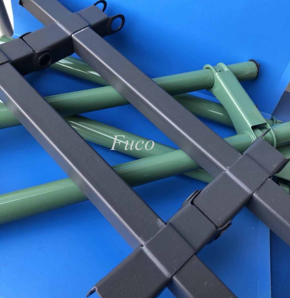 cửa cuốn song ngang hộp 20x20, sơn tĩnh điện