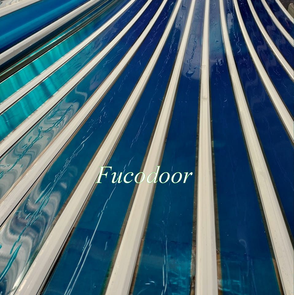 Cửa cuốn trong suốt Polycarbonate