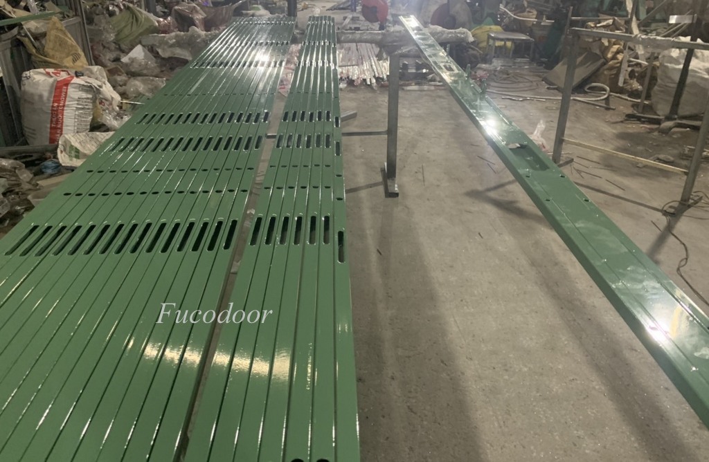 Cách làm cửa xếp hộp kẽm