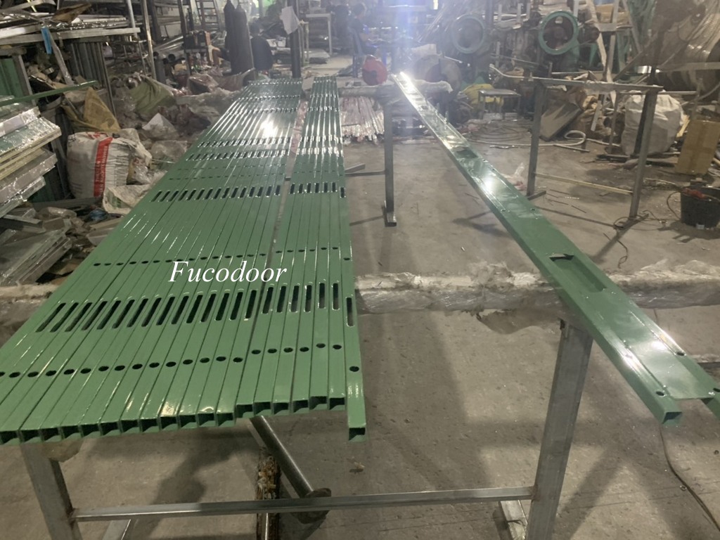 Cửa xếp U đúc sơn tĩnh điện 1.6ly, giá cửa sắt kéo việt nam, các loại cửa kéo, cửa xếp U đúc cao cấp với chất liệu thép sơn tĩnh điện