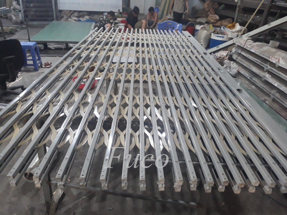Cửa xếp hộp kẽm, giá cửa xếp cao cấp