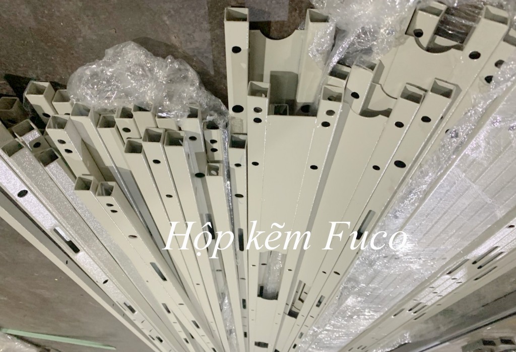 cửa xếp hộp kẽm, cửa xếp típ nước