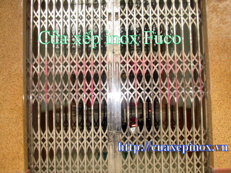 Cửa xếp INOX hộp 20x20 INOX 201 không lá