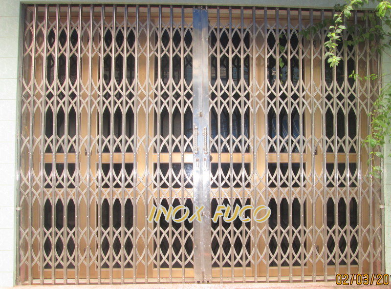 Cửa xếp INOX