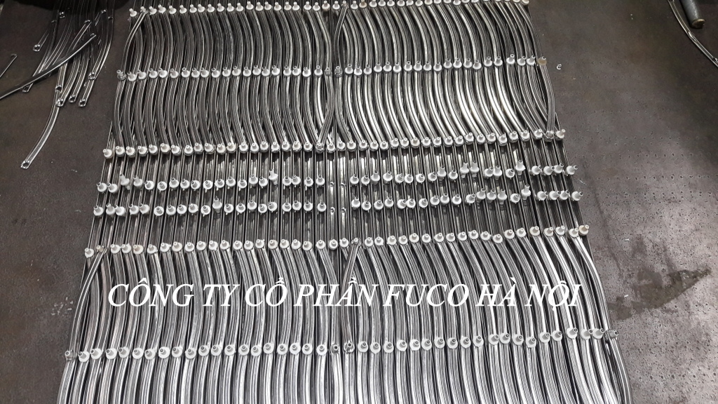 cửa xếp inox đài loan