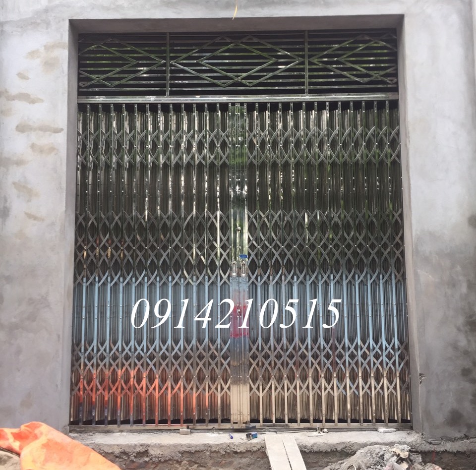 Cửa xếp INOX hộp 20x20 INOX 201