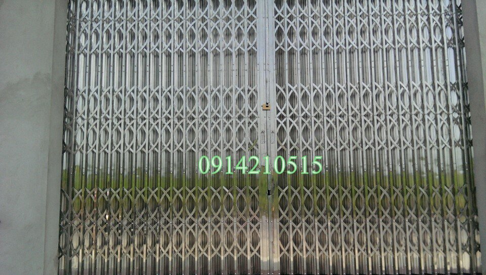 Cửa xếp INOX hộp 20x20, nan đặc, INOX 304