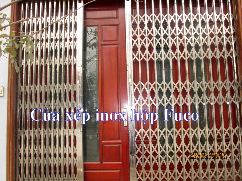 Cửa xếp hộp 20x20, không lá