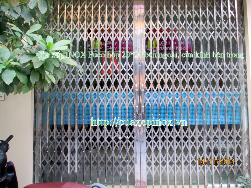 Cửa xếp INOX hộp có lá, cửa kéo inox không lá